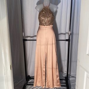 Sherri Hill Rose Gold PantSuit/Jumpsuit with Beaded Top. Size 2